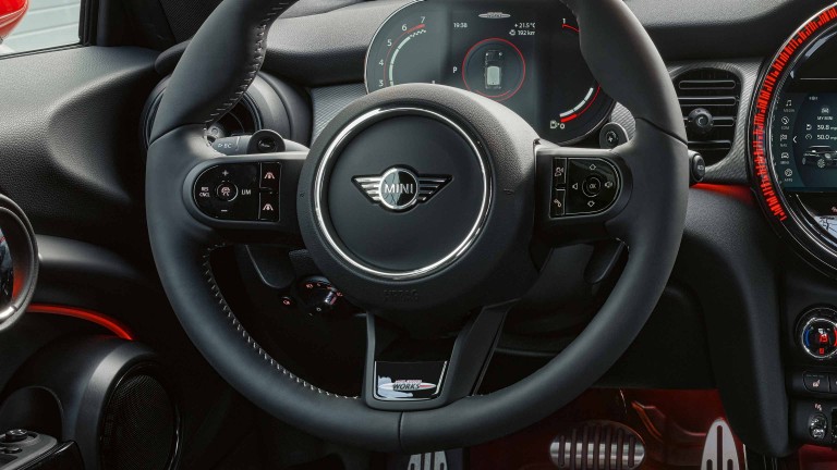 MINI John Cooper Works – direksiyon – nappa deri