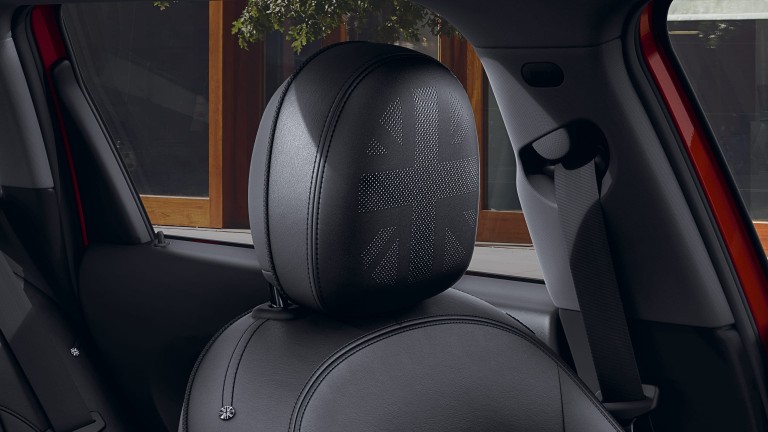 MINI Clubman – iç tasarım – döşeme