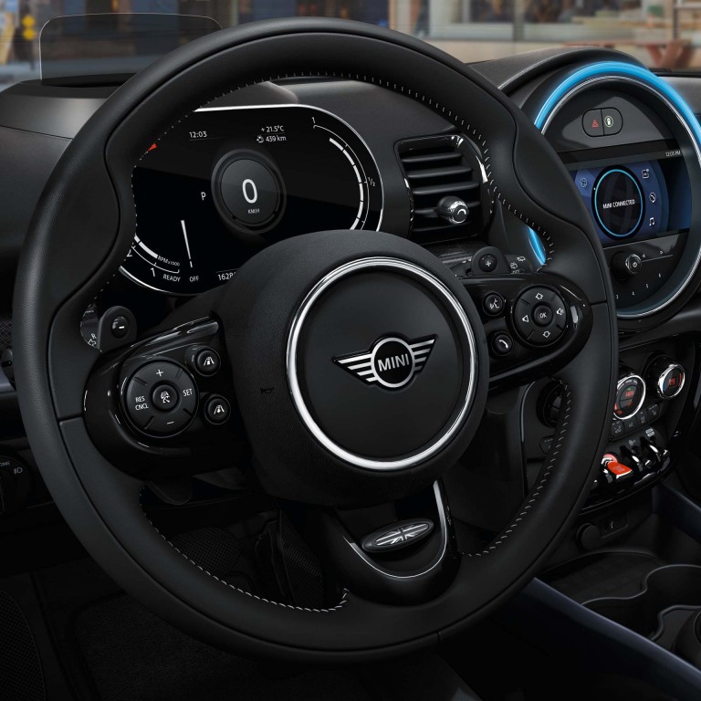MINI Clubman - kokpit - direksiyon