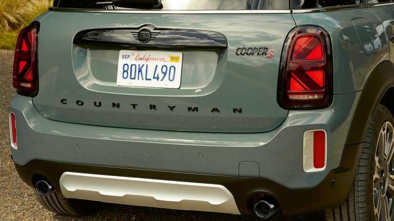 MINI Countryman F60 – arka tampon tasarımı